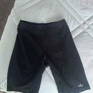 ALO Yoga Jet Black Active Shorts
